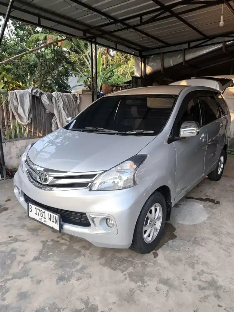 Avanza G metik 2012