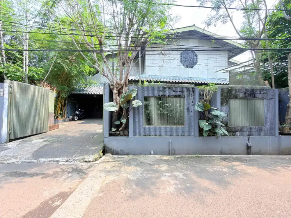 Jual Rumah Luas Artistic 24x42m2 di BDN, Cilandak Jaksel