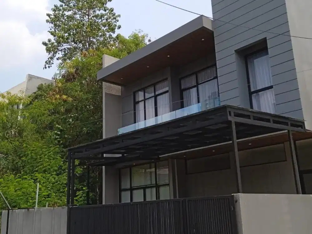 Dijual rumah dekat Town square Cilandak Jakarta selatan