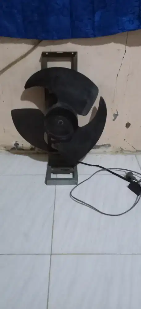 Kipas AC 1 1/2pk kencang tahan 24jam