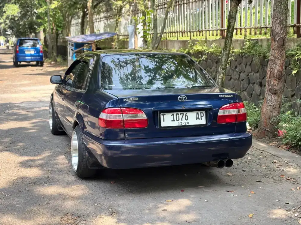Toyota corolla allnew tahun 2000/tt boleh gan cash lebih bagus