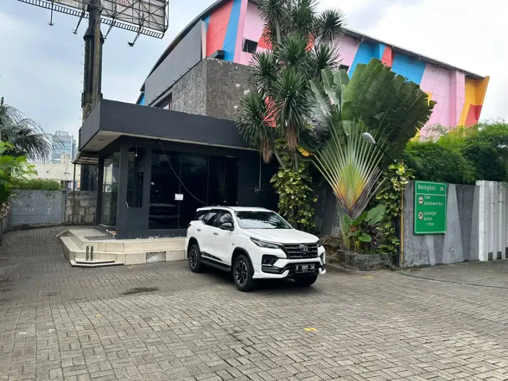 Di Sewakan Gedung Bangunan di Cilandak Fatmawati, Jakarta Selatan
