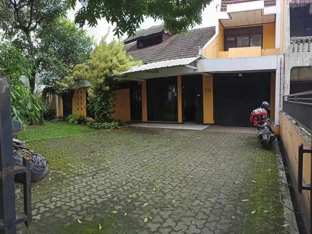 Rumah Luas Besar LT/415 Main Road Martanegara Dekat Trans Studio Mall