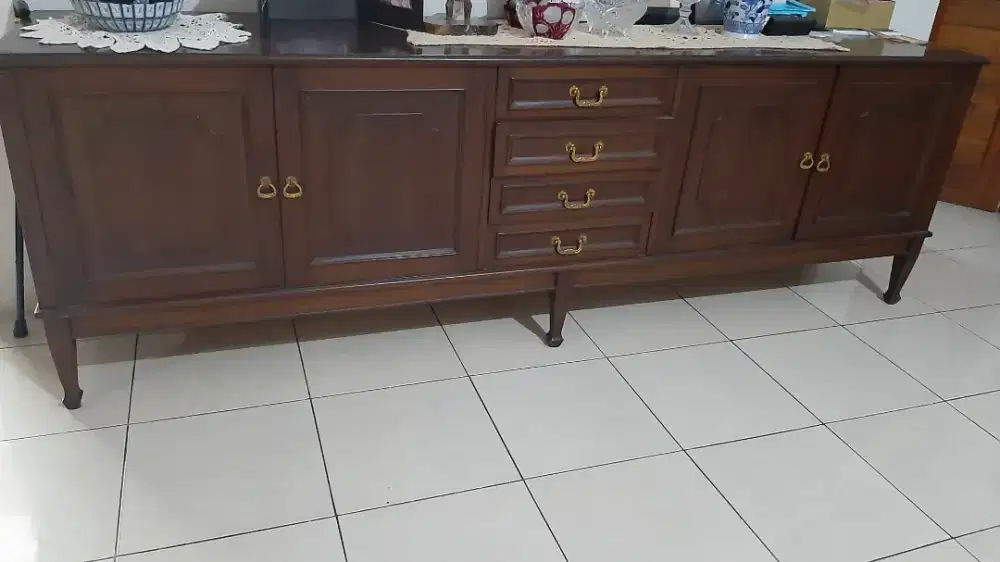 Dijual cepat mau pindahan Lemari custom serbaguna