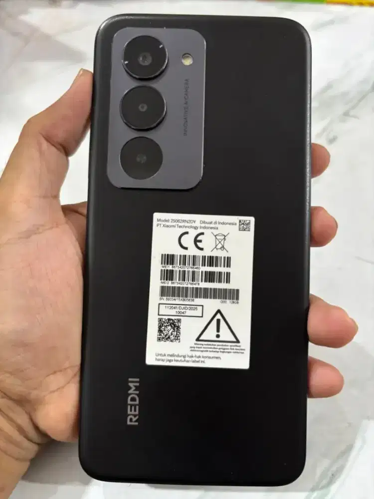 REDMI 15 (8/128) hitam
