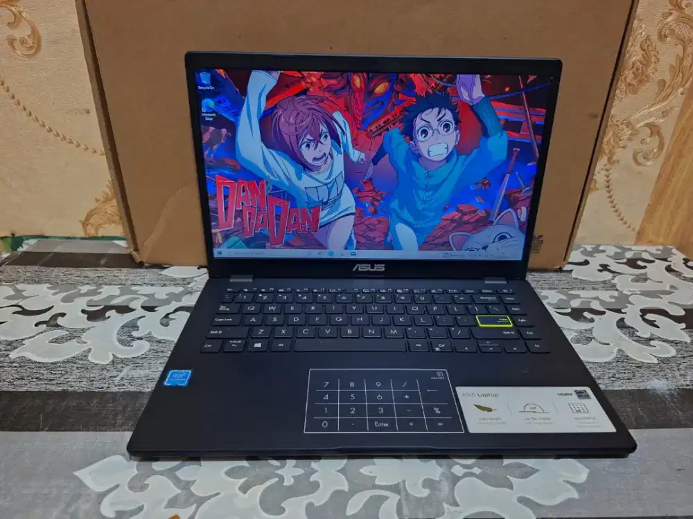 Laptop Asus Vivobook E410MA + Intel Celeron N4020 + 4GB + 64GB SSD