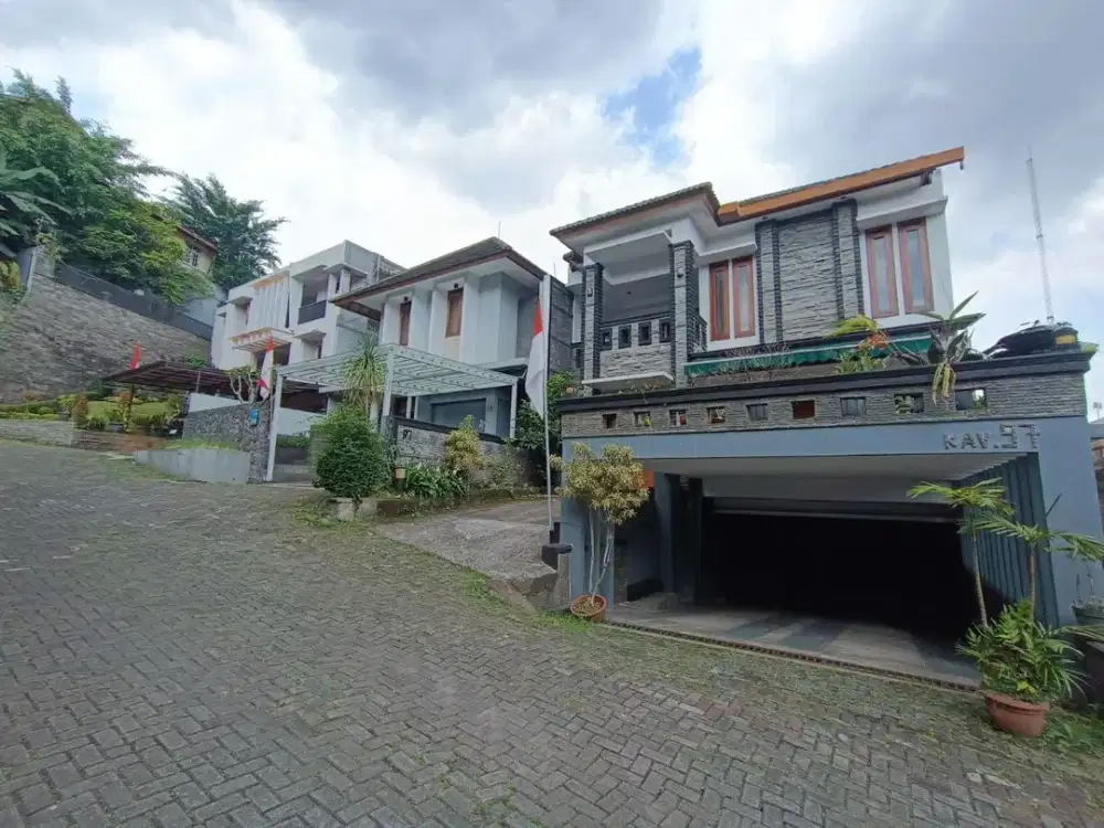 Rumah Minimalis Modern Furnished Di Alamanda Dago Siap Huni