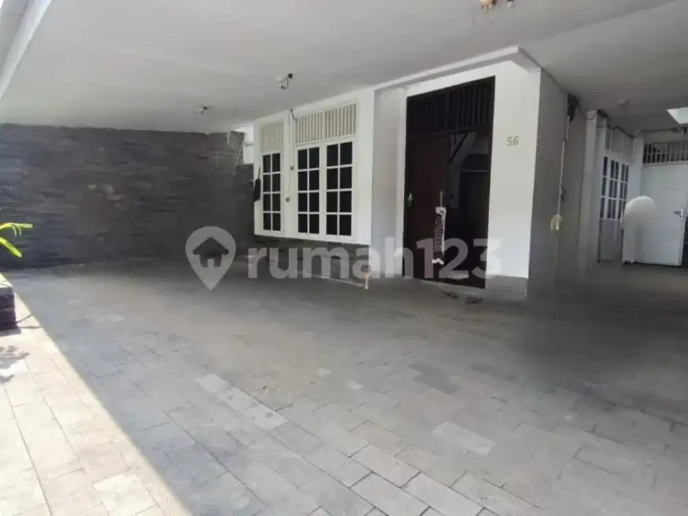 Rumah Terawat Harga Murah Luas 202m2 Semi Furnished
