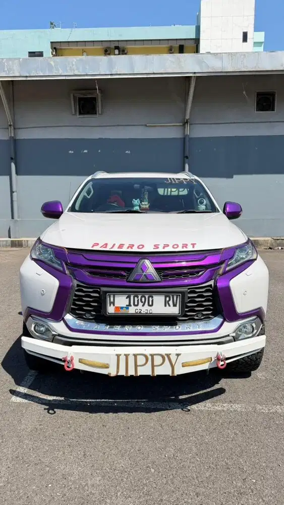 PAJERO SPORTS DAKKAR PUTIH ORIGINAL CAT PEMAKAIAN WANITA