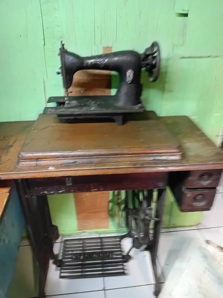 Jual Mesin Jahit Merek SINGER.