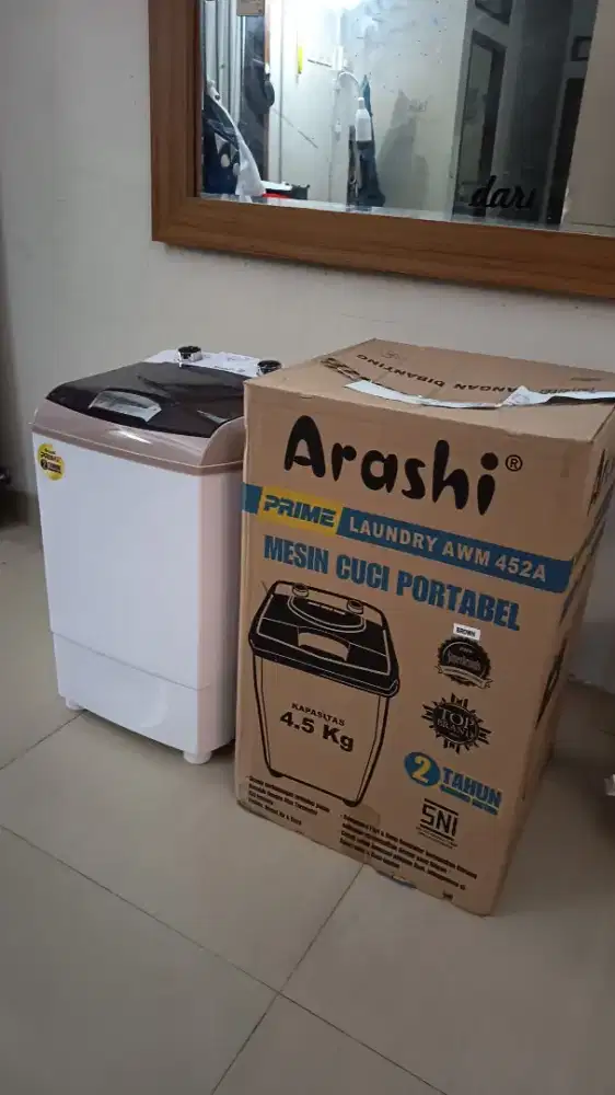 TV LED berikut mesin Cuci