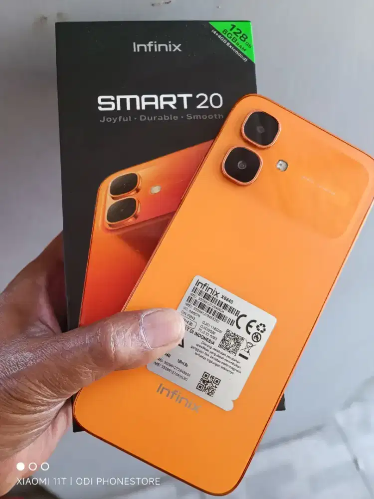 Infinix smart 20 4+4/128 mulus seperti baru & lengkap pemakaian 2 bln