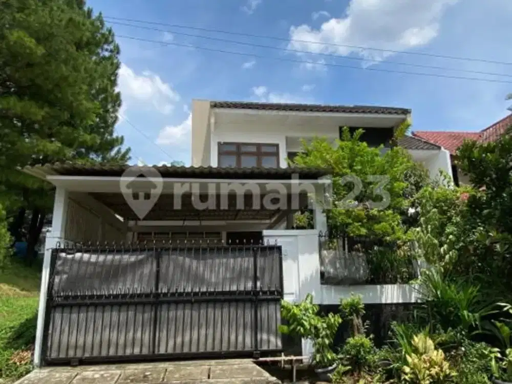 Dijual Rumah Nyaman di Lebak Bulus, Jakarta Selatan