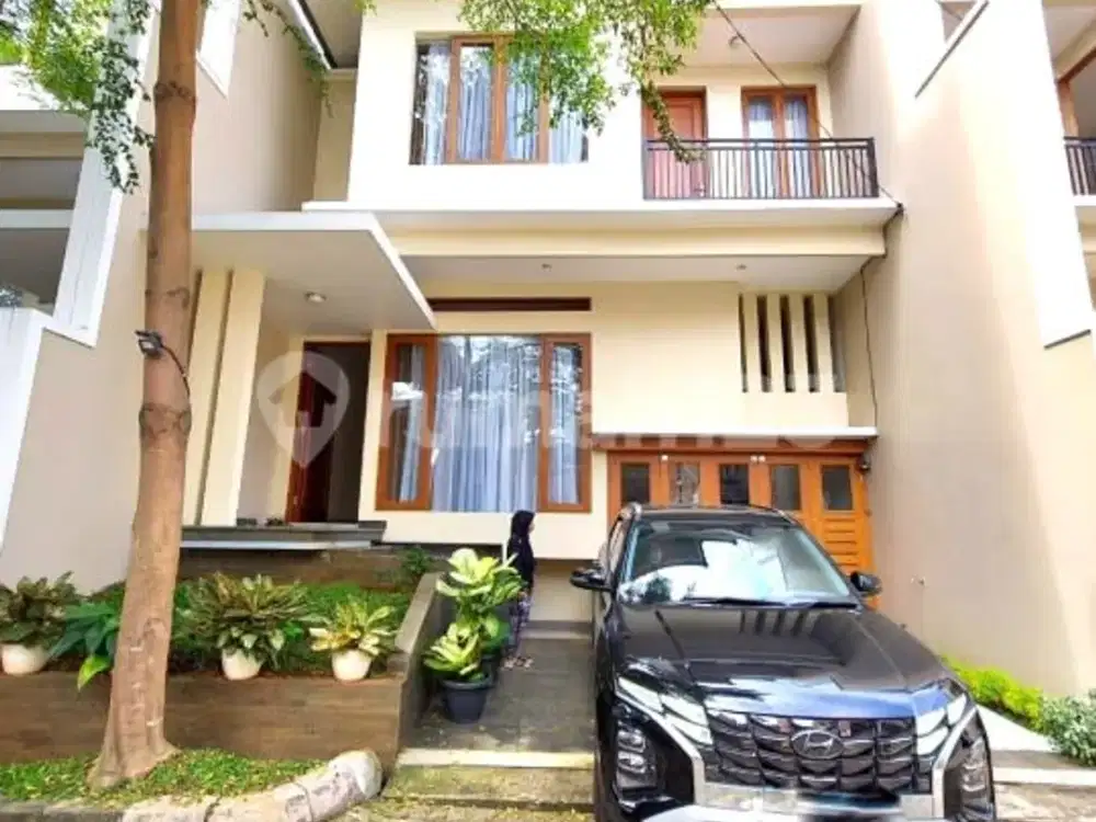 Rumah Minimalis Layout Lapang Dekat MRT Lebak Bulus Siap Huni