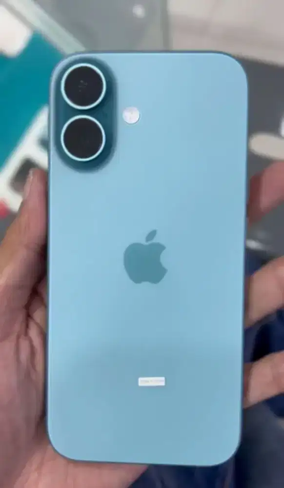 Handphone Apple iPhone 16