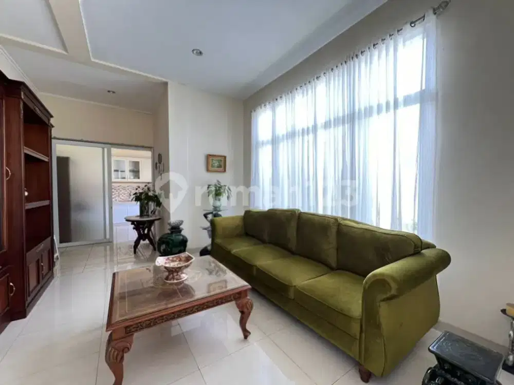 Rumah Modern Rapih Siap Huni Dekat Pintu Toll di Cinere