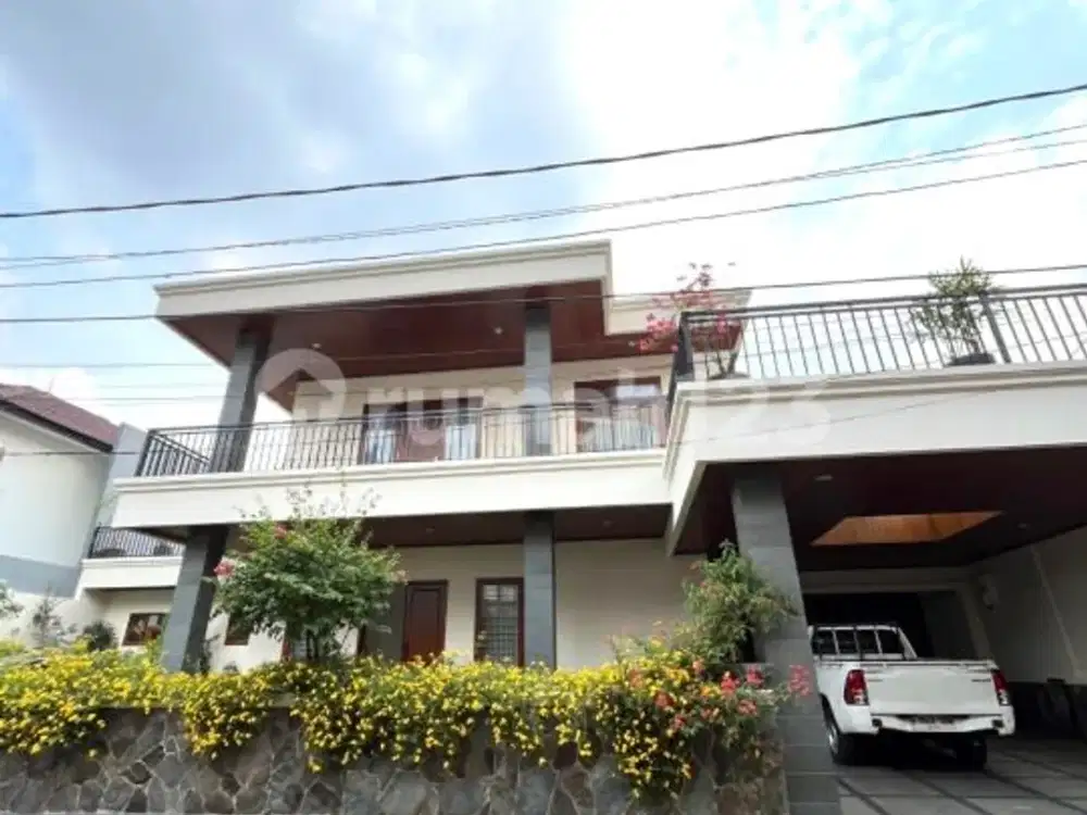 Luxury House di Pejaten Barat Luas, Fully Furnished & Private Pool