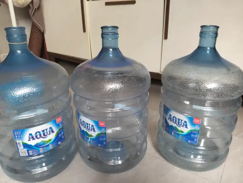 Dijual galon Aqua kemasan baru