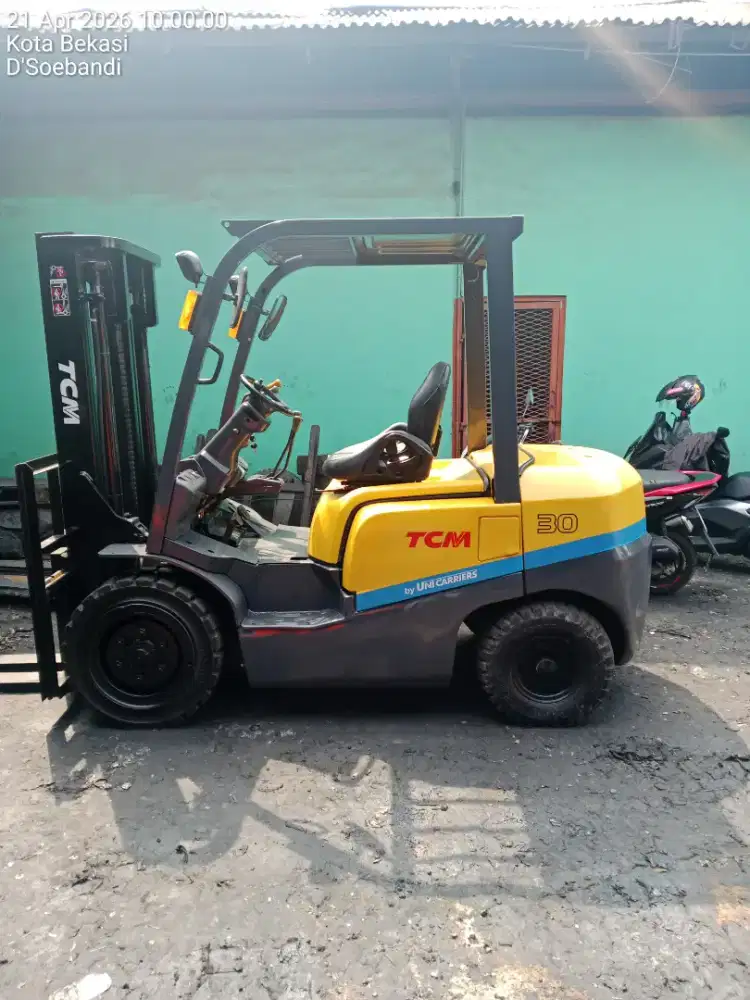 Forklift TCM 3 Ton,Manual,Tiang 3 Meter,Mesin Isuzu C240,Tahun 2019