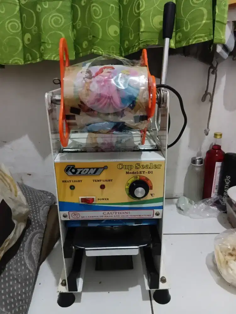 Mesin Press minuman second Mulus