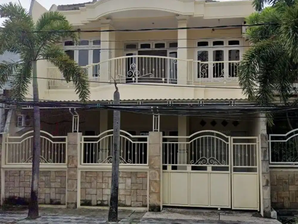 Rumah Manyar Pusat Kota, Jalan Utama, Strategis Dekat Kampus Stiesia