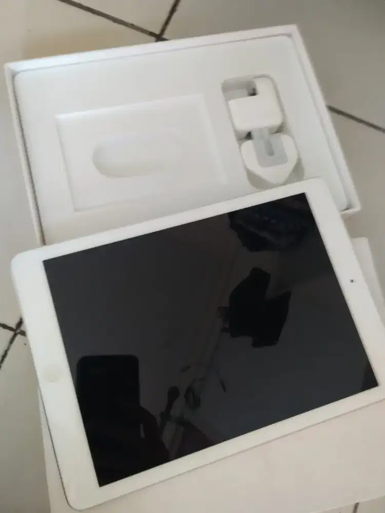 Jual ipad,kondisi seperti baru