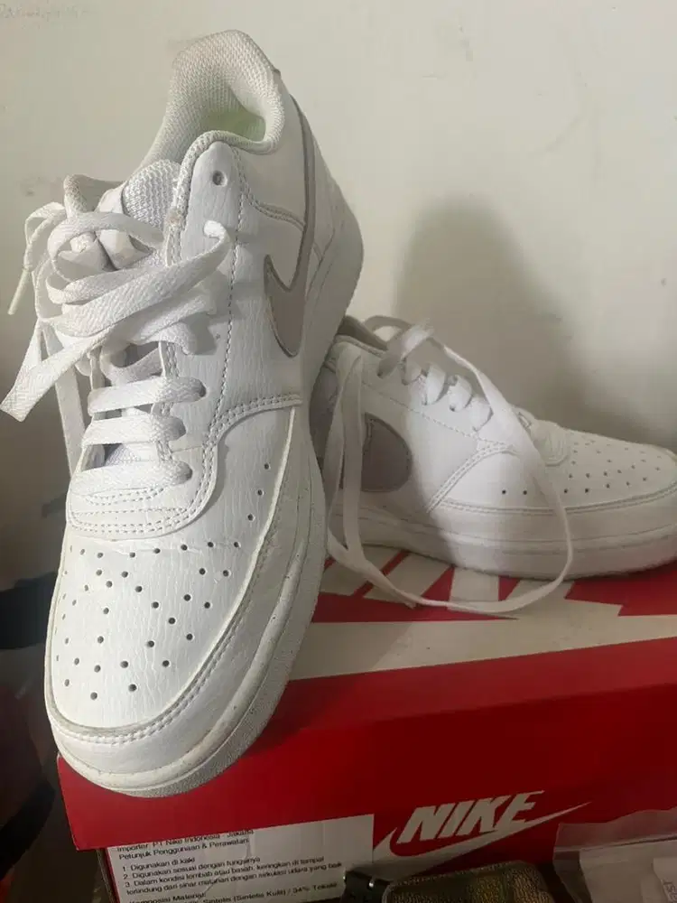 Sepatu nike ori size 40