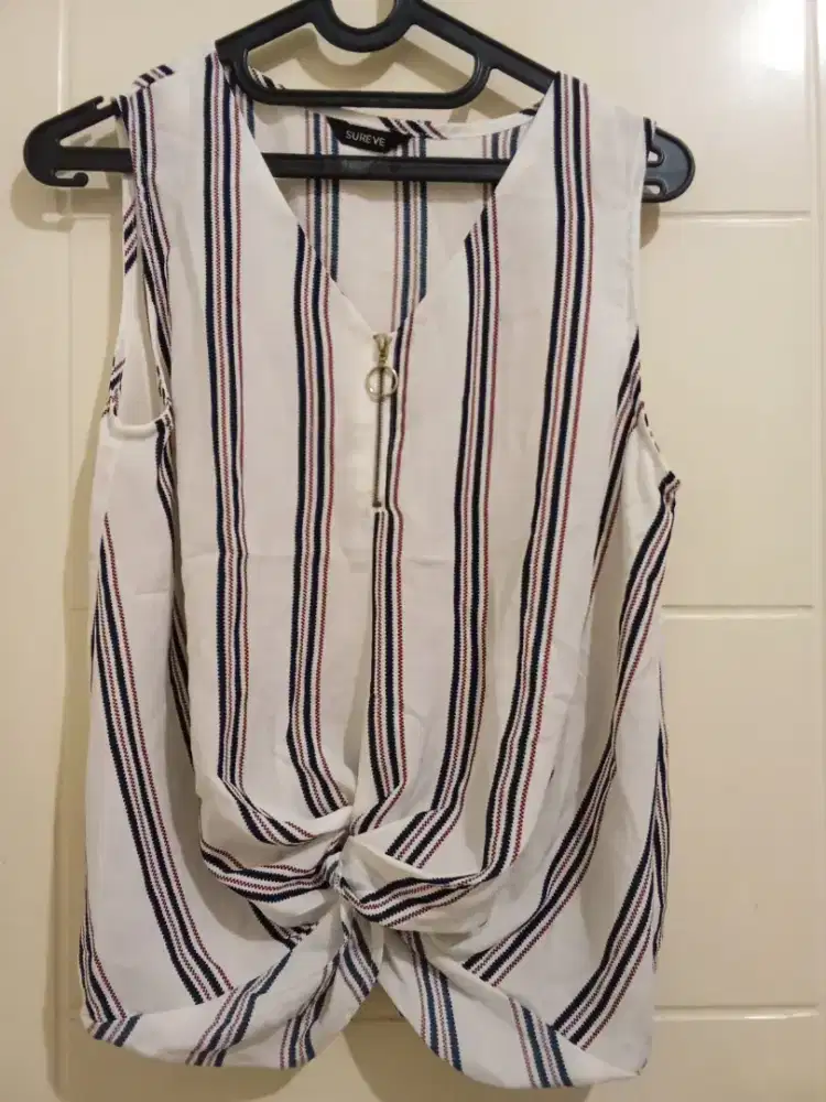 Preloved atasan kutung wanita motif salur