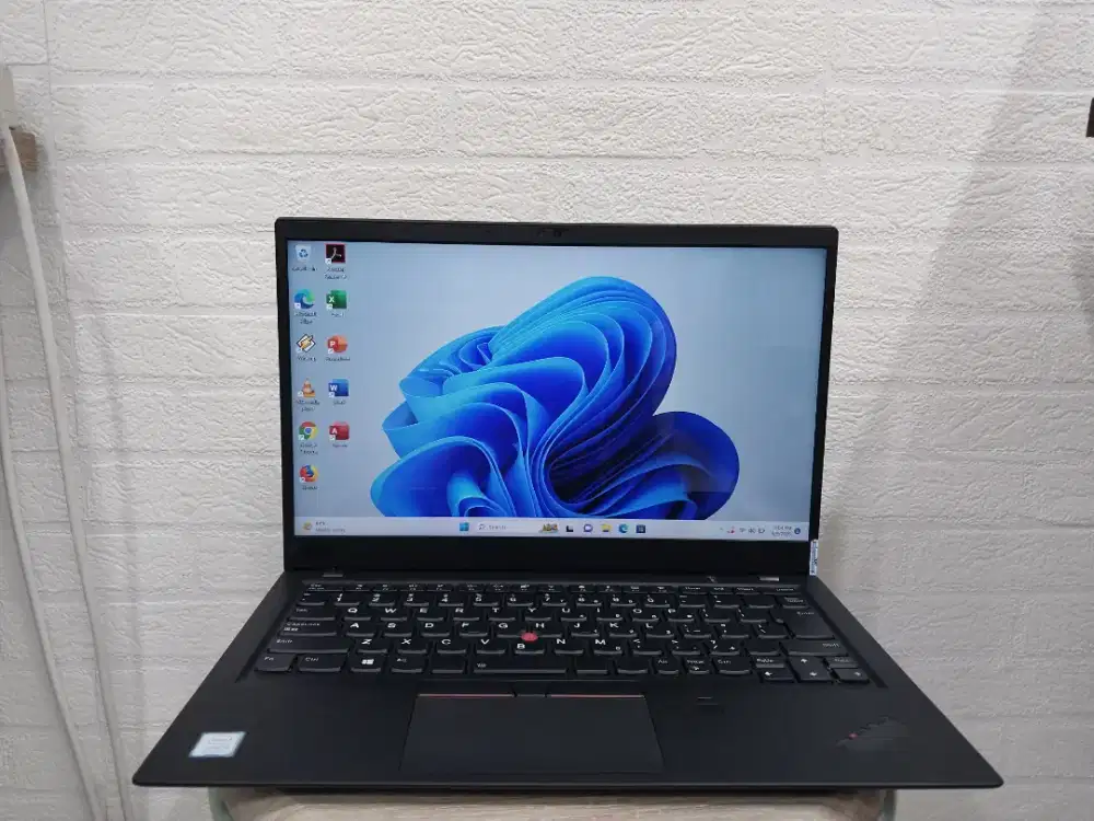 LENOVO X1 CARBON/INTEL CORE i5/RAM 8 GB/SSD 256 GB