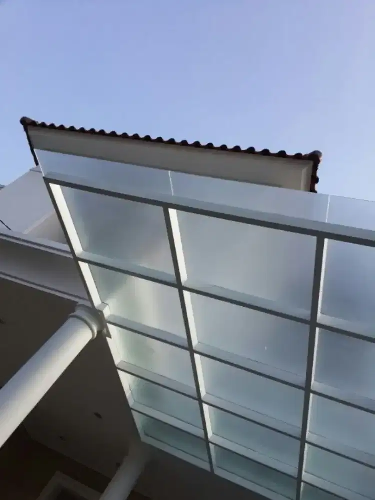 Kanopi polycarbonat