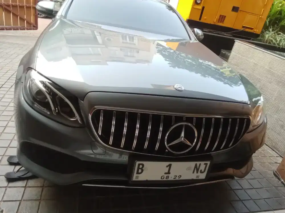 Mercy E 250 Grey 2017