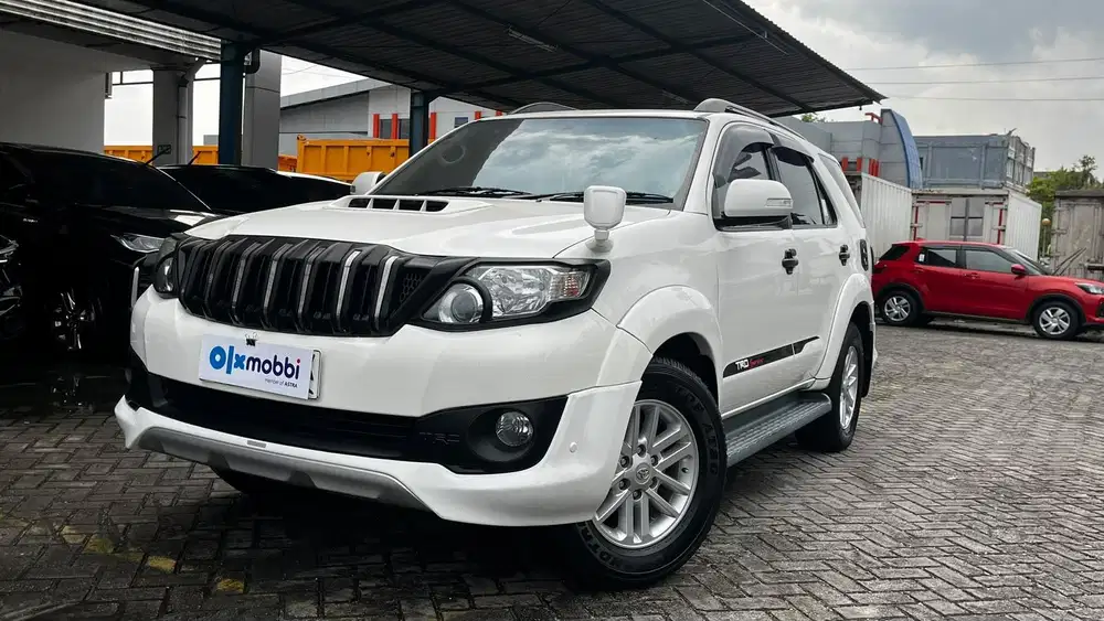 TOYOTA FORTUNER 2.5 G VNT TRD SOLAR AT 2013