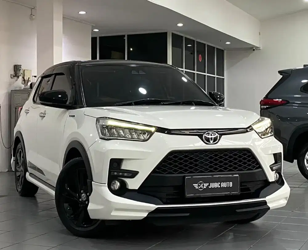 TERLENGKAP TOYOTA RAIZE 1.0 GR TURBO TSS TWO TONE 2021