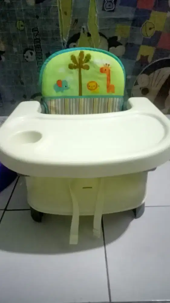 Kursi Makan Bayi