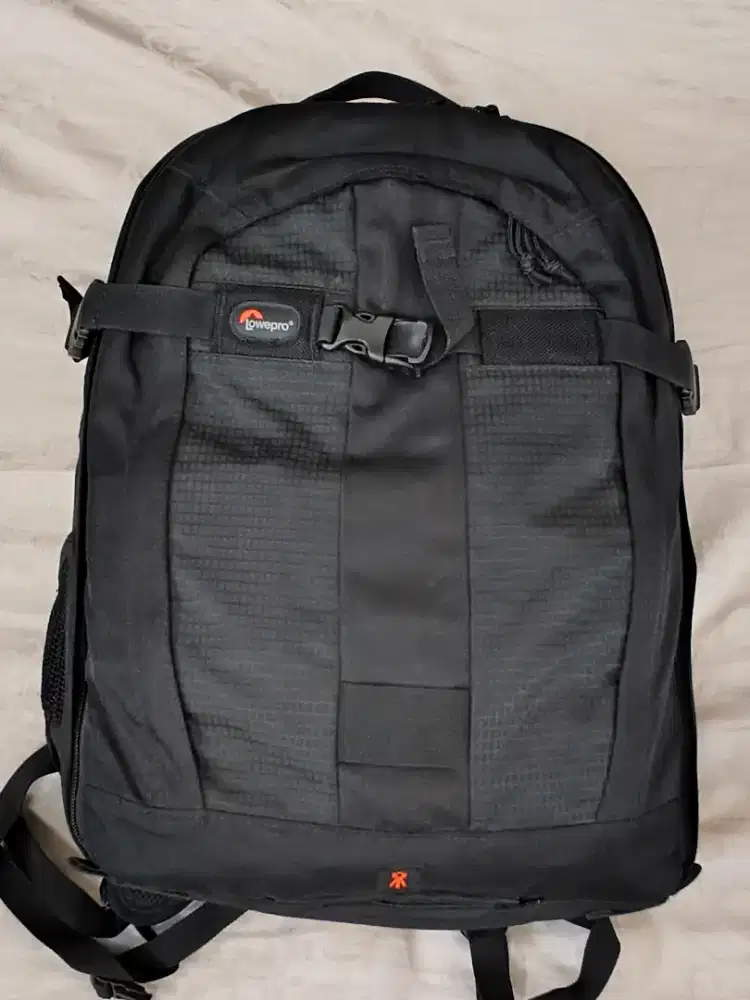 Tas kamera Lowerpro