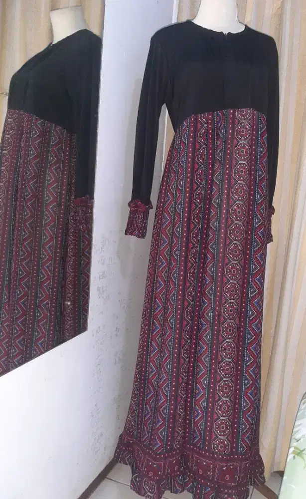 Baju panjang wanita