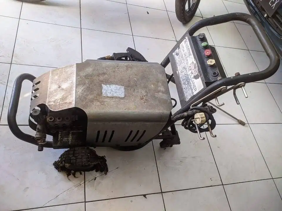 Mesin Cuci Steam krisbow high pressure cleaner 10001896