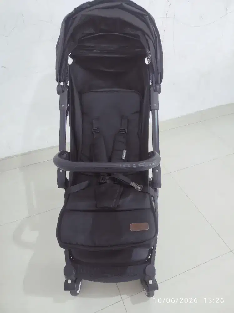 Stroller Babydoes Esmio Black (harga bisa nego)