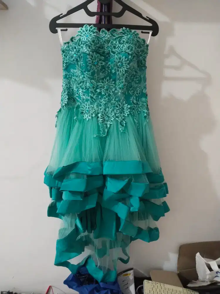 Hijau tosca gaun