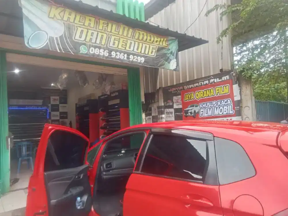 Kaca film mobil dan gedung