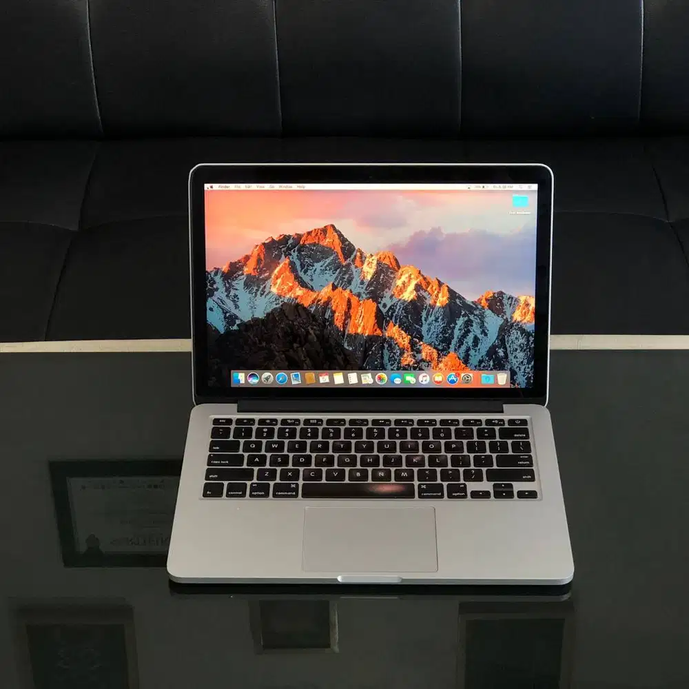 MacBook Pro A1502 (2015) i5 5257u 8\256gb  – Retina Display 13 Inch