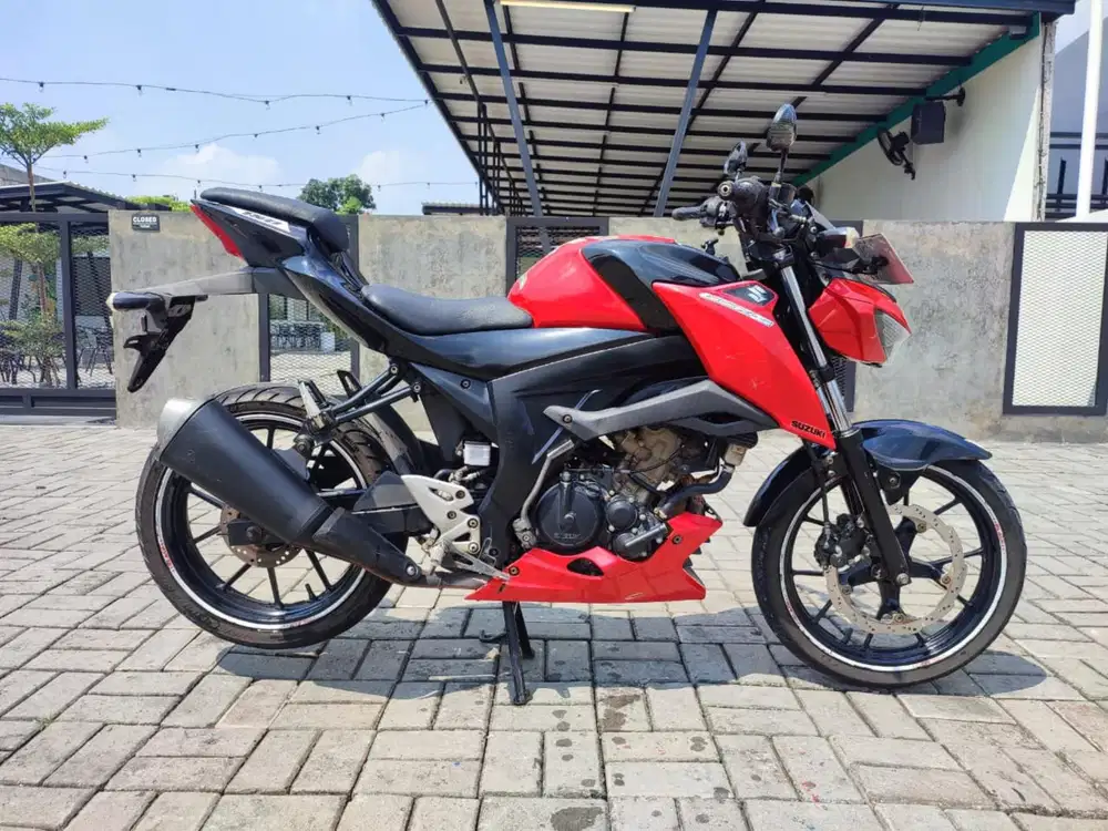 SUZUKI GSX S TAHUN 2017