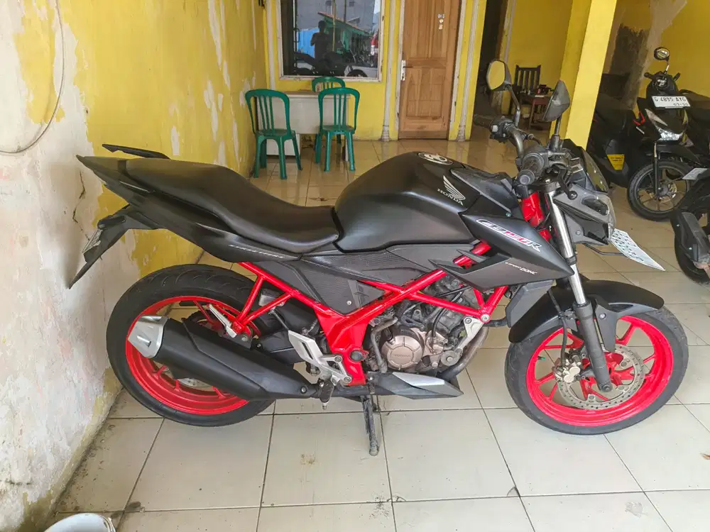 CB 150R STREETFIRE