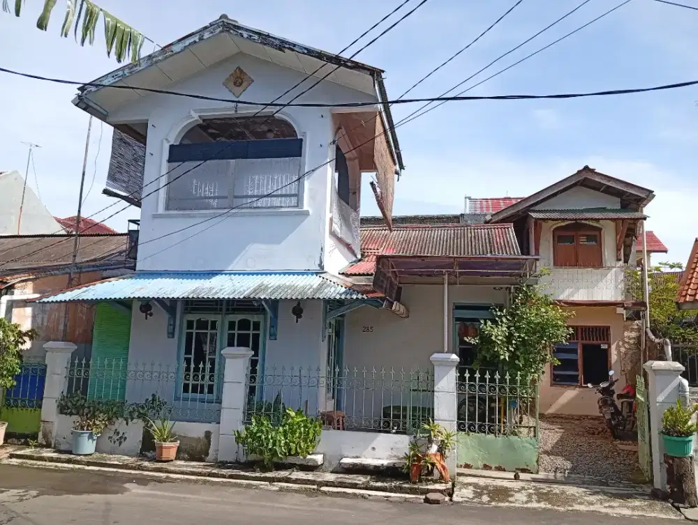BU... Rumah induk dan Kost 11 kamar
