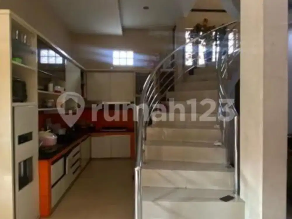 Dijual Rumah 2 Lantai Siap Huni Di Pusat Kota Bandung