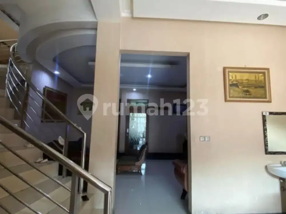 DIJUAL RUMAH SIAP HUNI DI PUSAT KOTA BANDUNG