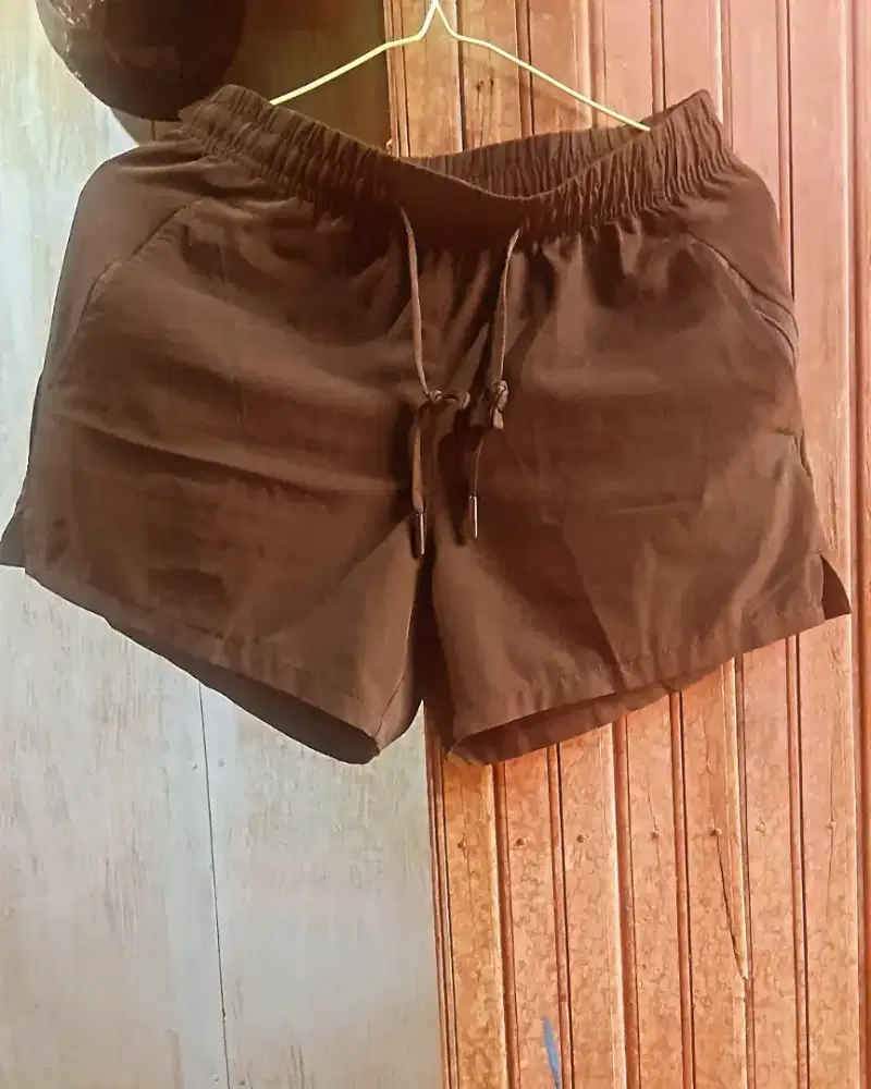 Celana Running Hitam