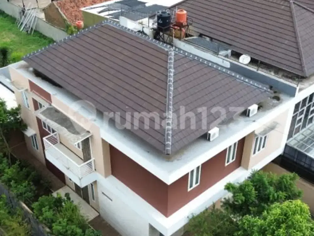 DIJUAL RUMAH LUX HOEK DI TAMAN HOLIS INDAH 2 BANDUNG