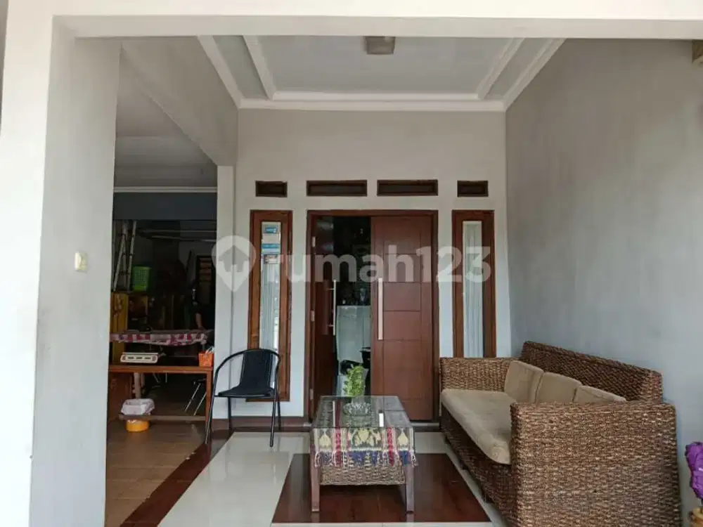 Dijual Rumah Cantik 2 Lantai Di Margacinta Bandung