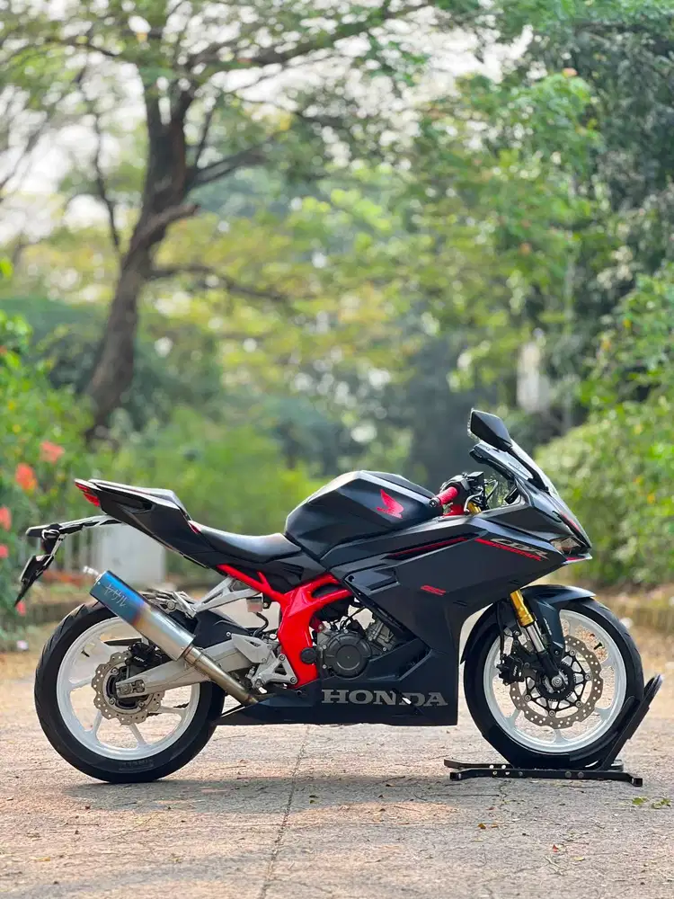 HONDA NEW CBR250RR ABS SP 2023 BIRU KM LOW KAYAK BARU